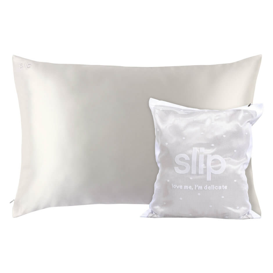 i-052008-slip-love-me-gift-set-white-1-940